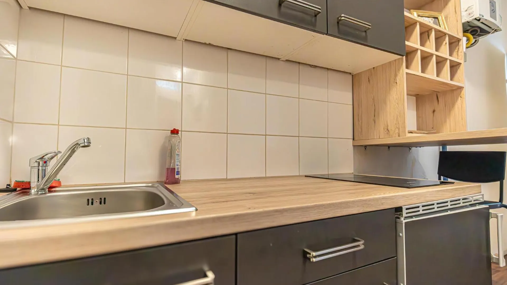 וינה Bright Getaway, Ideal For Friends & Couples דירה